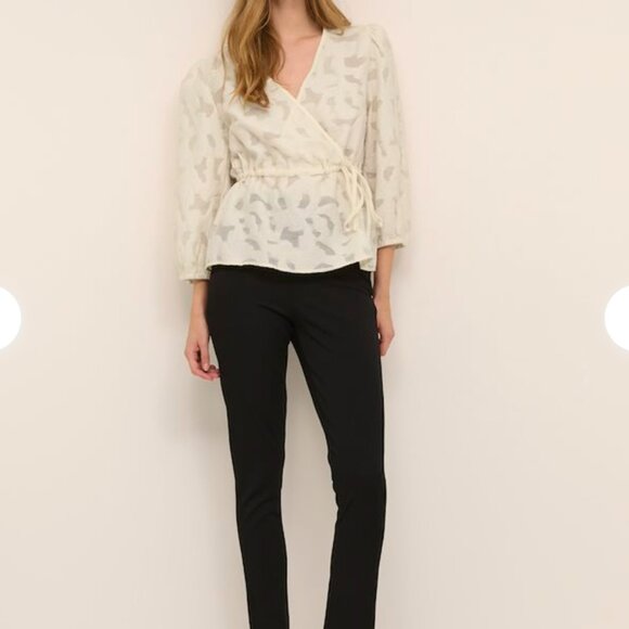 *KAFFE KARINA CREAM FLORAL BLOUSE - Picture 3 of 11